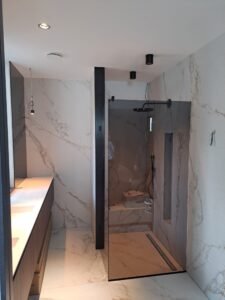 Douchewand smoked glas