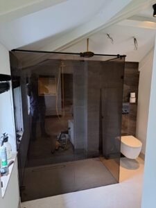 Douchewand smoked glas